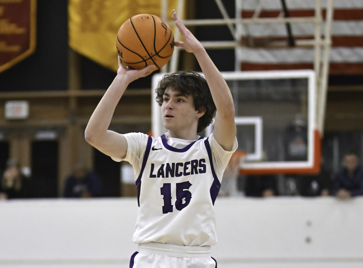 Archbishop Mitty vs Carlsbad Torrey Pines Holiday Classic December 29, 2023 Photo-Justin Fine73